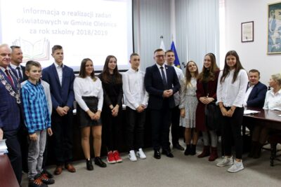 Młodzi radni wzięli udział w sesji Rady Gminy Oleśnica