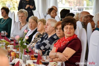 Życzyli seniorom pogody ducha i korzystania z życia