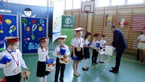 smolna73240370_1321471611365356_7427989537197916160_o-002