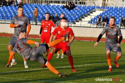 Komplet wyników z piłkarskiego weekendu od IV ligi do klasy B [ZDJĘCIA]