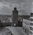 Widok na Bramę Wrocławską. Oleśnica lat sześćdziesiątych
