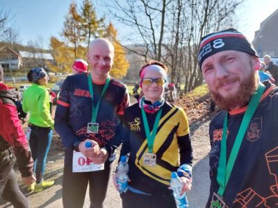 Zawodnicy z Oleśnicy na biegach niepodległościowych w kraju