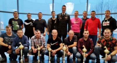 Strażacy na mistrzostwach w badmintonie. Walczyli o puchar komendanta