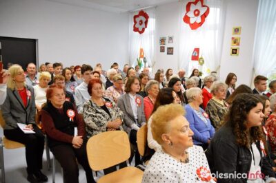 Międzypokoleniowe obchody święta niepodległości [ZDJĘCIA]