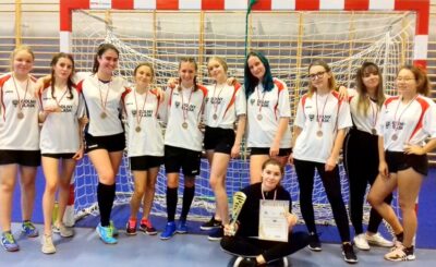 Brązowy medal dla dziewcząt z II LO