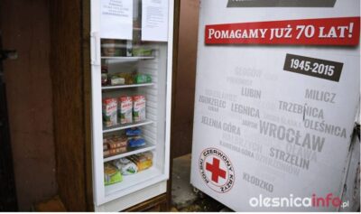 Co zrobić z nadmiarem jedzenia? Zostaw w społecznej lodówce