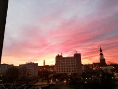 niebo81386497_2531902323800747_8445491298487500800_o-20191231