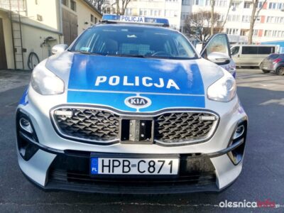 Nowe auto dla oleśnickiej policji patroluje powiat