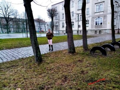 Schrony na terenie Szkoły Podstawowej nr 7. Co kryją?
