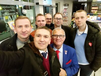 Oleśniczanie jadą na konwencję Roberta Biedronia