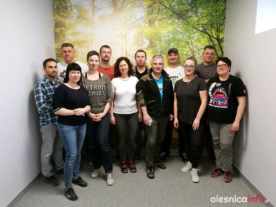 Oleśnicki GKN wsparł remont szkolnych szatni