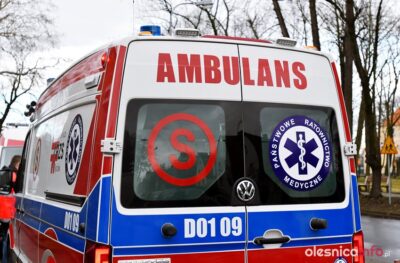 Śmierć kobiety na ulicy. Ile czasu zajął dojazd karetki pogotowia?