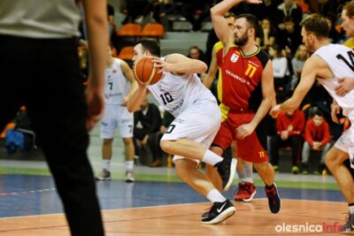 Po emocjonującym spotkaniu Team-Plast KK Oleśnica przegrywa z KKS Siechnice [ZDJĘCIA, RELACJA]