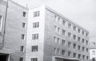 oleśnica_stare_zdjęciaPL_1027_3_3_2_13 - Budynek w którym obecnie znajduj si bank PKO, ulica 3 maja-001