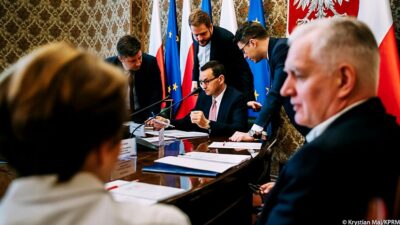 Od jutra stan zagrożenia epidemicznego. Zamknięte granice, restauracje, galerie