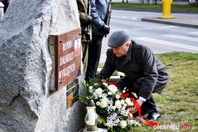 Podwójne obchody Narodowego Dnia Żołnierzy Wyklętych. – Te podziały są niepotrzebne. Polska jest jedna – mówi radny