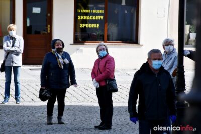 Miasto uruchamia kolejne punkty odbioru maseczek