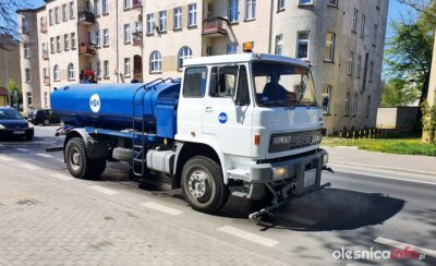 Miejska Gospodarka Komunalna dezynfekuje ulice w mieście