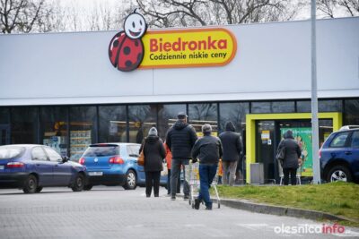 Od tego tygodnia sieci handlowe wracają do normalnego trybu pracy