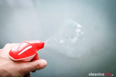 Regularna dezynfekcja klamek, poręczy, wind i domofonów we wspólnotach Proconu i TWL