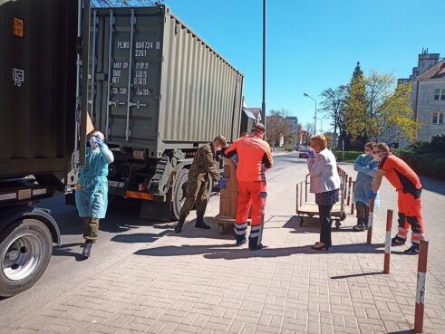 transport93491214_151732739582784_753493609117908992_n-20200412