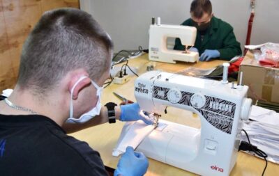 Więźniowie z Oleśnicy szyją maseczki ochronne