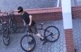 Najpierw ukradł rower, a potem podrzucił go pod plebanię oleśnickiego kościoła