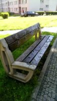 Interwencja. Ławka przy Łużyckiej pokryta grubą warstwą smaru