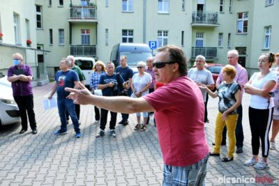 Awantura na ul. Bocka. Mieszkańcy protestują przeciwko przeniesieniu siedziby PCK do ich kamienicy