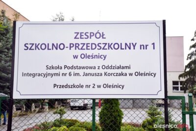 Jedni cieszą się z nowego przedszkola, inni narzekają na wydłużone lekcje młodszych uczniów