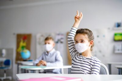 Czy wraz z uruchomieniem hoteli rząd otworzy szkoły?