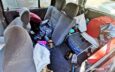 Renault jak melina. Auto zaparkowane przy ul. Klonowej jest miejscem libacji alkoholowych