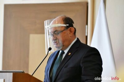 Burmistrz o konflikcie na Kopernika i oleśnickim PCK