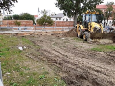 Ruszyły prace przy skwerze Cieszyńskiego