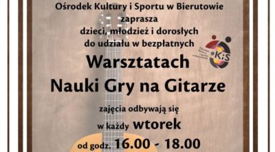 Zajęcia nauki gry na gitarze w bierutowskim OKiS-ie