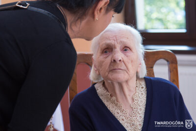 Z życzeniami u 100-latki. Jubileusz świętowała Stefania Kolczarek