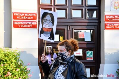 Oleśnica nie podpisała apelu. Oleśnica nie jest dziś kobietą – alarmuje organizatorka protestów
