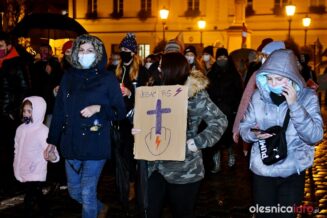 protest_oleśnica_siedziba_PiSDSC_5171