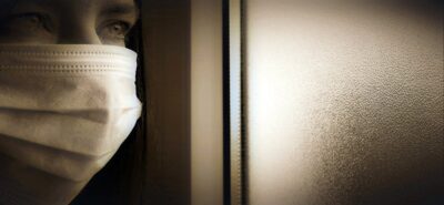 Nowe zasady związane z kwarantanną. Kto jej podlega, kogo nie obejmuje, co z pracą?