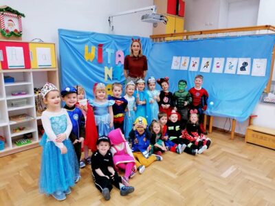 Dzień Postaci z Bajek w przedszkolnej jedynce [ZDJĘCIA]