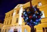 dekoracje_ozdoby_święta_rynek_choinka_Oleśnica_DSC_6423