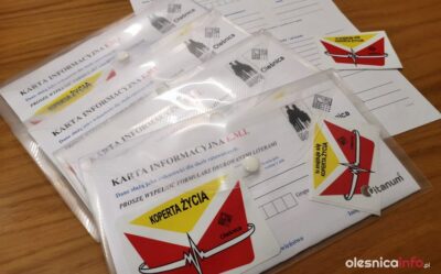 Oleśniccy seniorzy i osoby przewlekle chore mogą już odbierać koperty życia