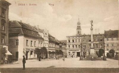 Zobaczcie jak oleśnicki Rynek zmieniał się na przestrzeni lat [ZDJĘCIA]