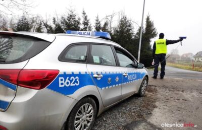 Policja podsumowuje piątkową akcję „Prędkość”. Blisko 900 kierowców przekroczyło przepisy