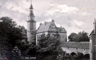 zamek_oleśnicaZamek_Ksiazat_Olesnickich_211143_Fotopolska-Eu-009