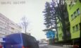Niebezpieczny manewr kierowcy w centrum Oleśnicy. Mogło dojść do tragedii [WIDEO]