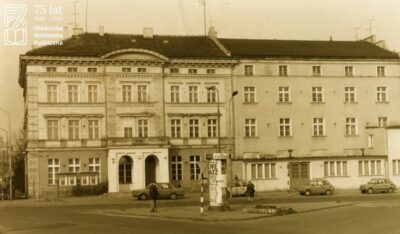 Wyjątkowe zdjęcia Oleśnickiej Biblioteki Publicznej na przestrzeni lat