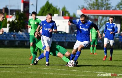 Lotnik pofrunął po trzy punkty, kolejna porażka Wiwy oraz Zenitu, Dąb i Widawa ponownie na minus [WYNIKI]