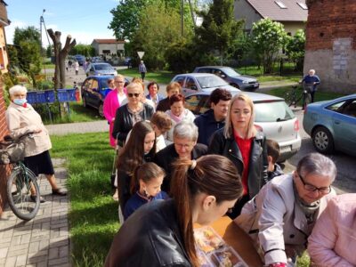 Gołębice kwestowały dla małego Nikodema