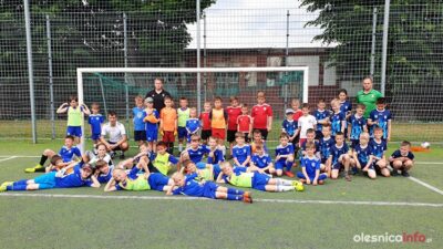 Radosny futbol żaków Akademii Piłkarskiej Oleśnica